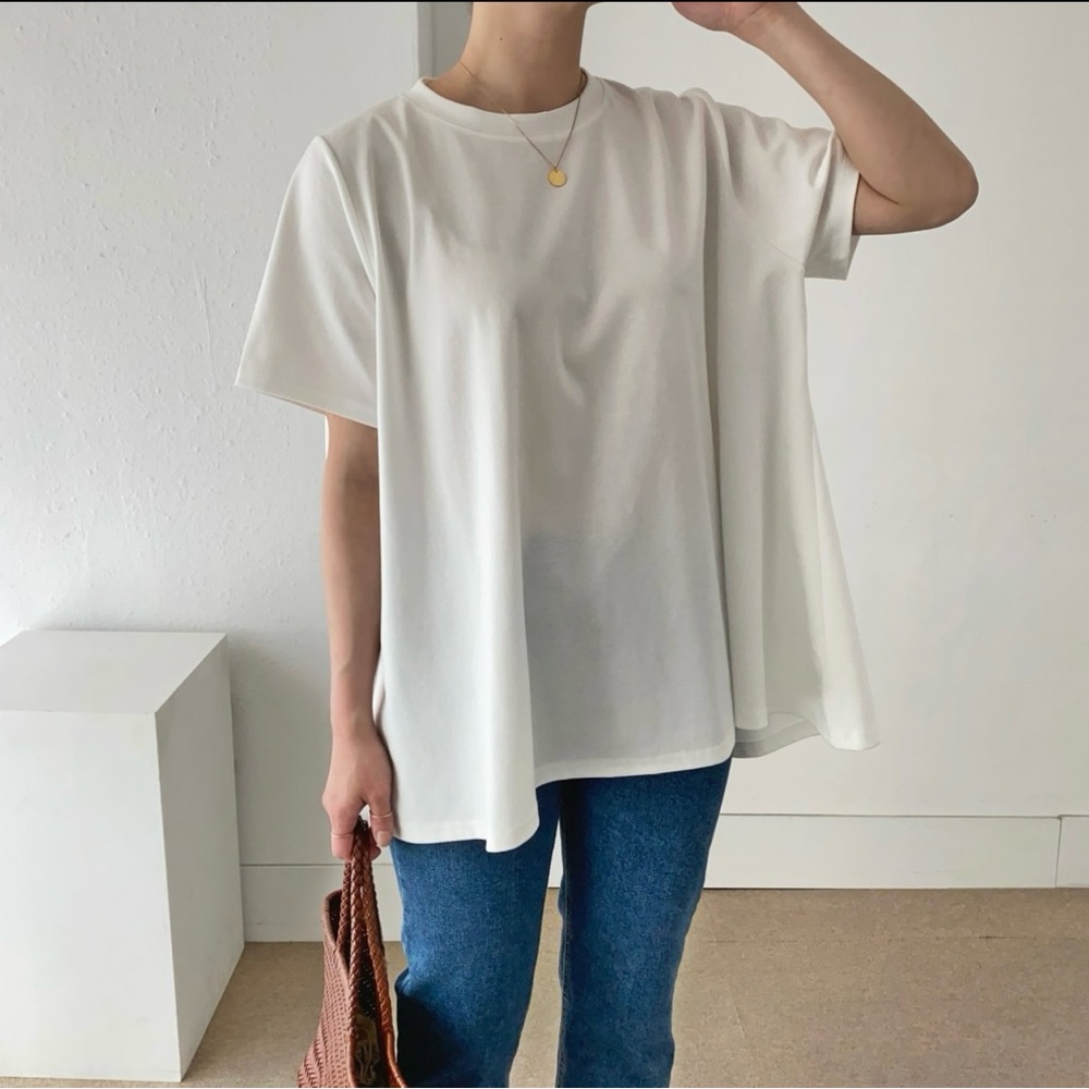 Short-Sleeve Oversized T-shirt